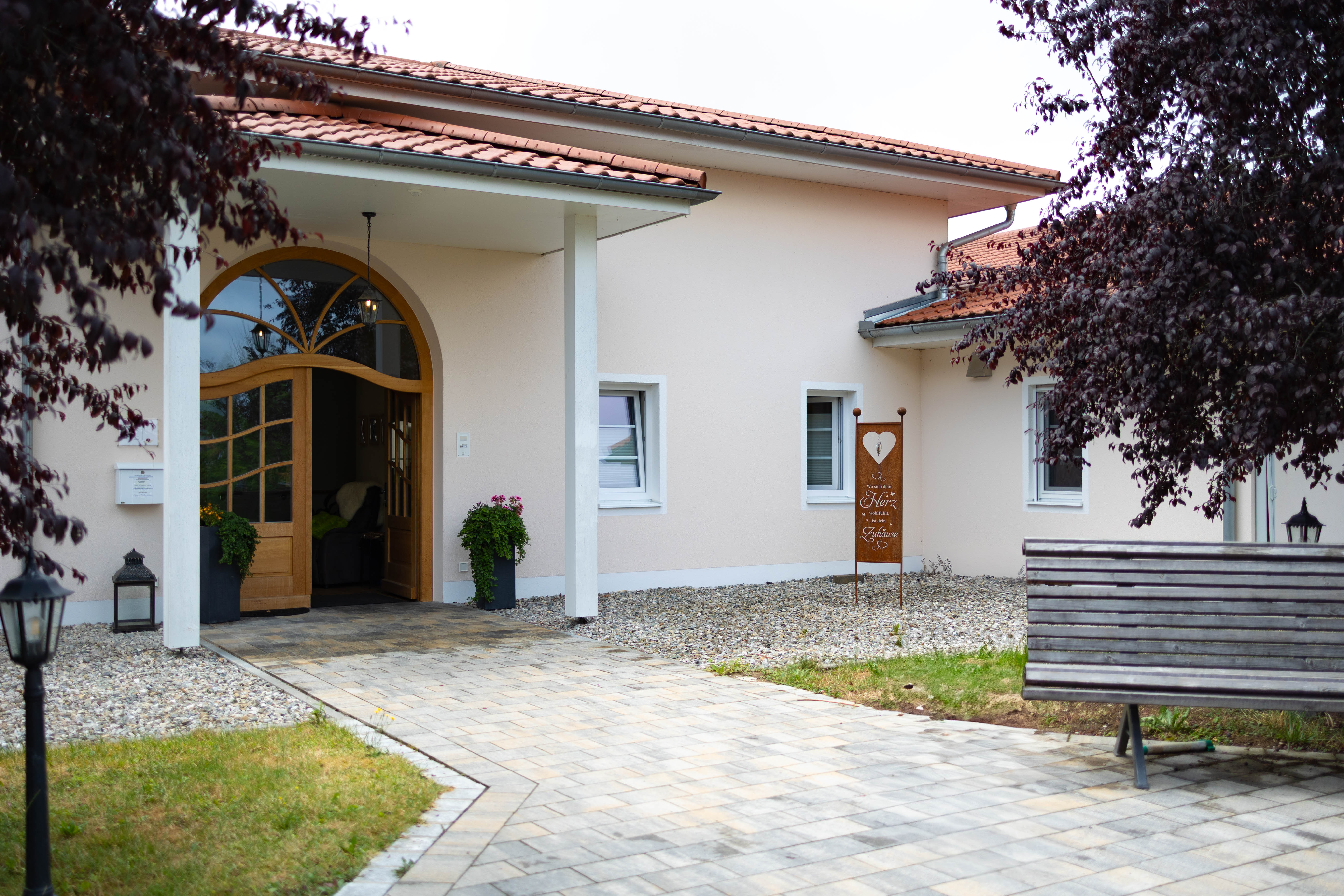 Ambulant betreutes Wohnen-Schönau-Wohnen am Schlosspark-Eingang